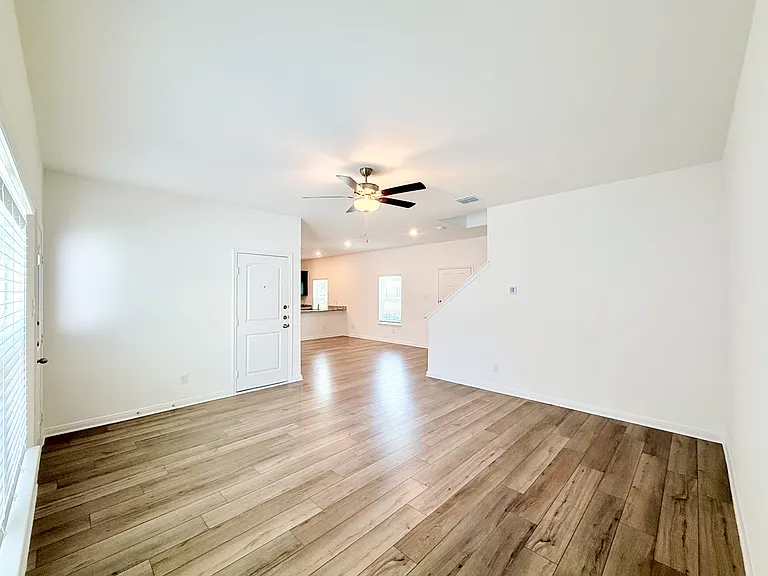 10838 Emerick St — Photo 5