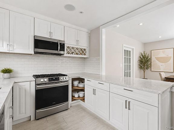5th image of 16 Marlboro Place