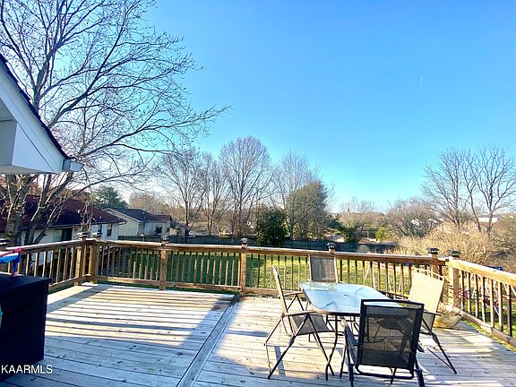 4th image of 3136 Valemont Dr