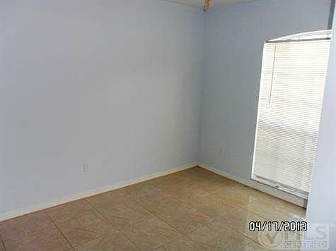 3rd image of 1258 SW Fletcher Ln