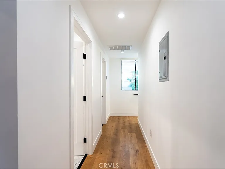 13932 Bessemer St #A — Photo 23