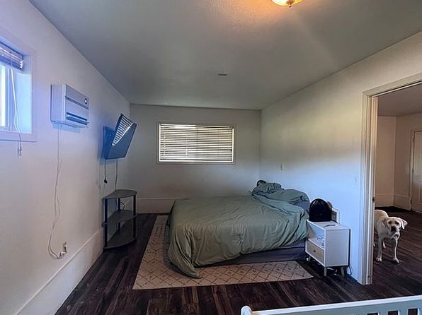12 Valley Dr