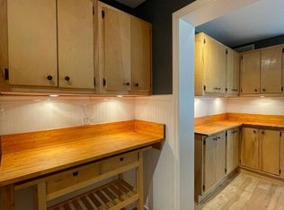 5937 Monticello Rd, Alexandria, VA 22303