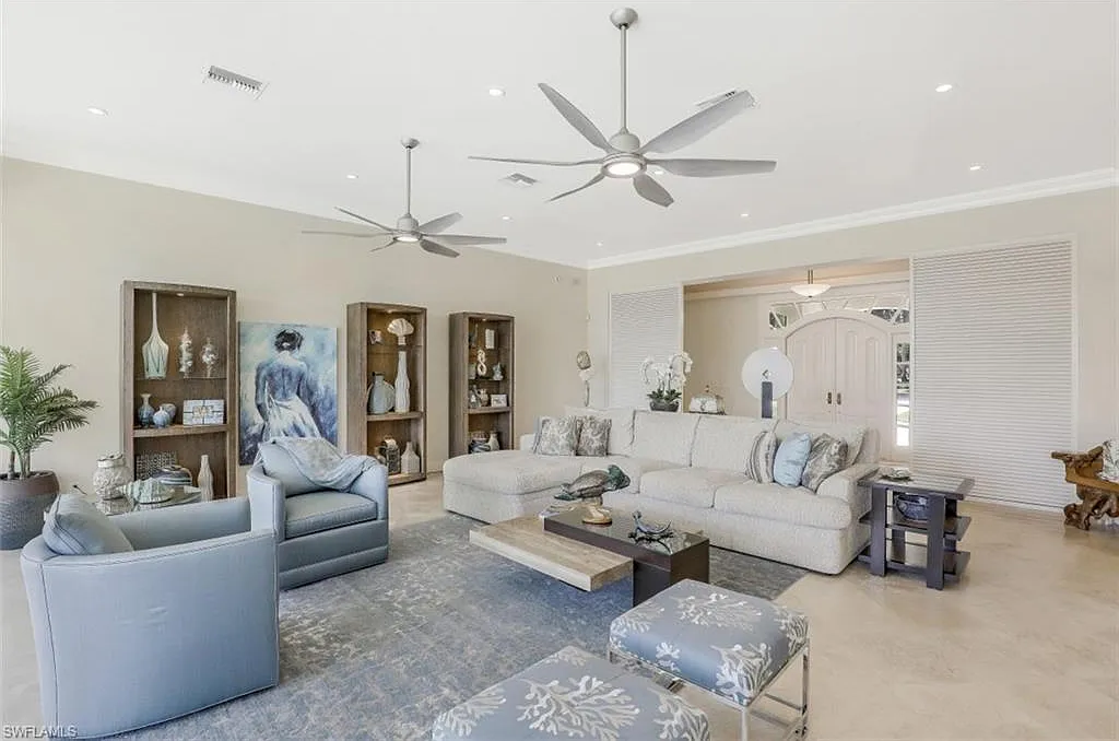 4 bed, 4.0 bath, 3590 sqft, $42,000 — Photo 3