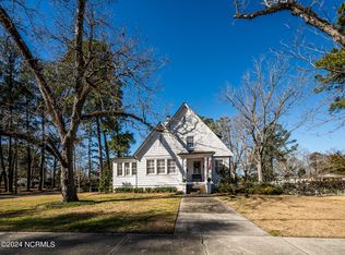 403 N Madison St, Whiteville, NC 28472