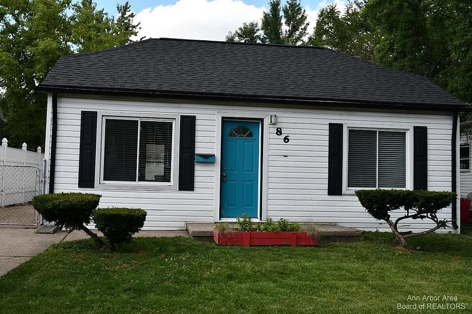 86 Hamata Ave