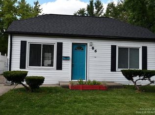 86 Hamata Ave, Hazel Park, MI 48030