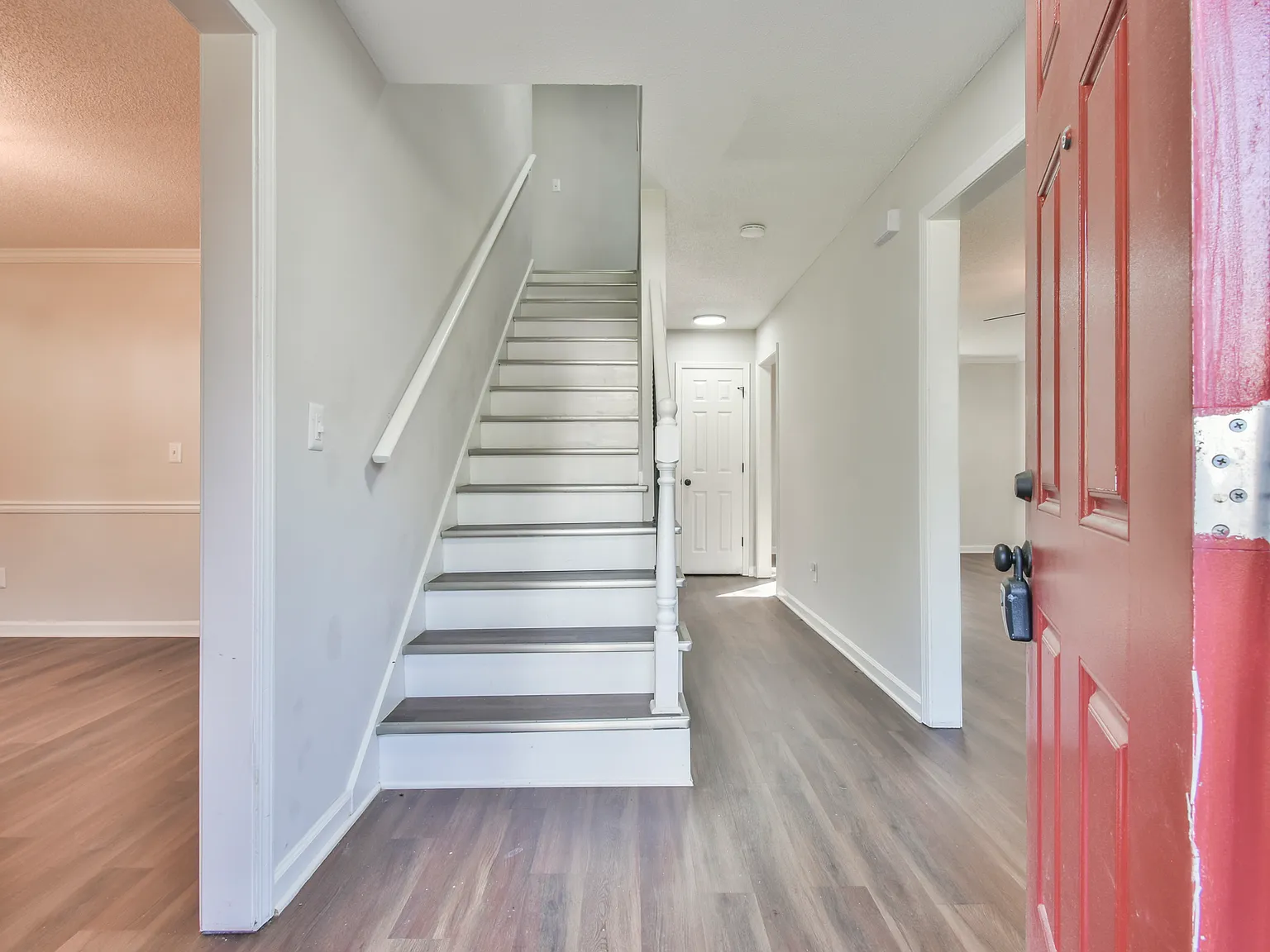3 bed, 1886 sqft, $1,995 — Photo 4