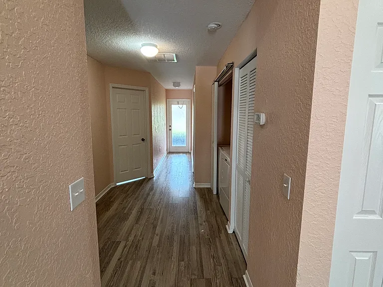 4888 NE 122nd Ave — Photo 4