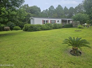9121 Serenity Dr, Pass Christian, MS 39571