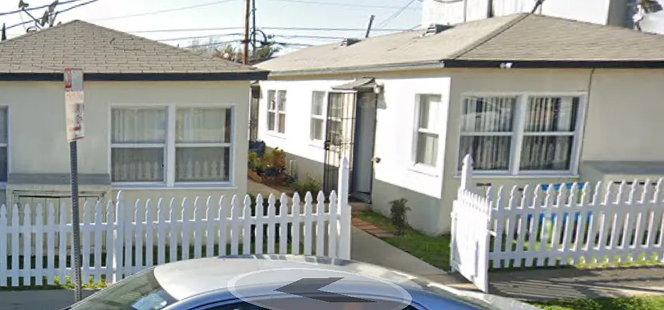 23 Lemon Ave