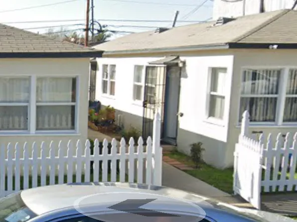 23 Lemon Ave, Signal Hill, CA 90755