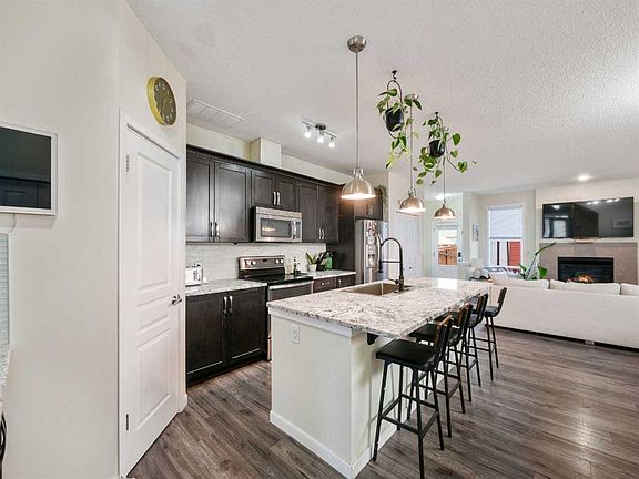 2nd image of 367 E Auburn Crest Way SE