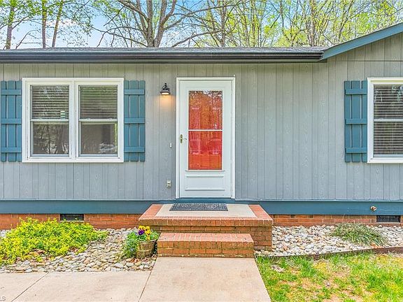 5th image of 709 Weatherby Ln