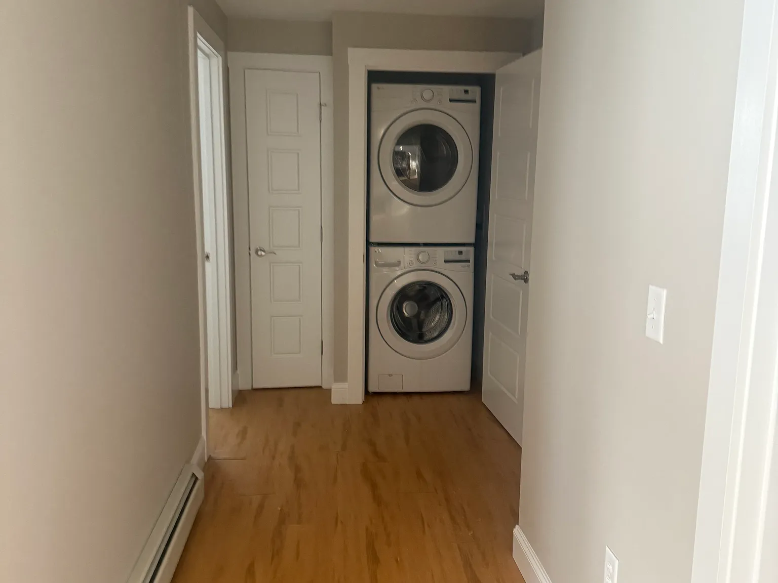 204 Brock St — Photo 3