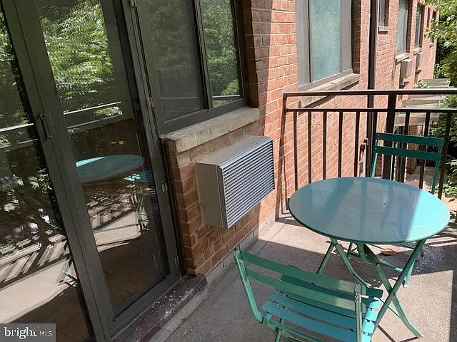 2325 42nd St NW #201 — Photo 9