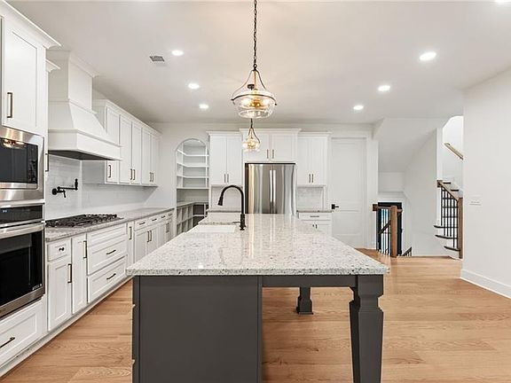 2nd image of 111 Tanya Way