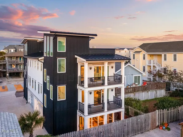 8 E Columbia Street E #B, Wrightsville Beach, NC 28480