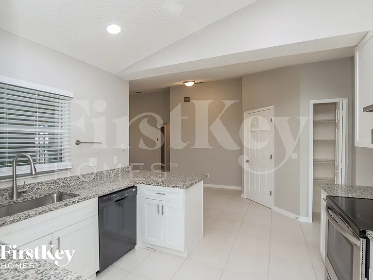 3576 Egret Dr — Photo 5