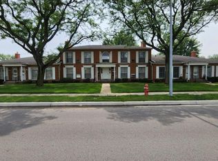20280 Vernier Rd #C4, Harper Woods, MI 48225