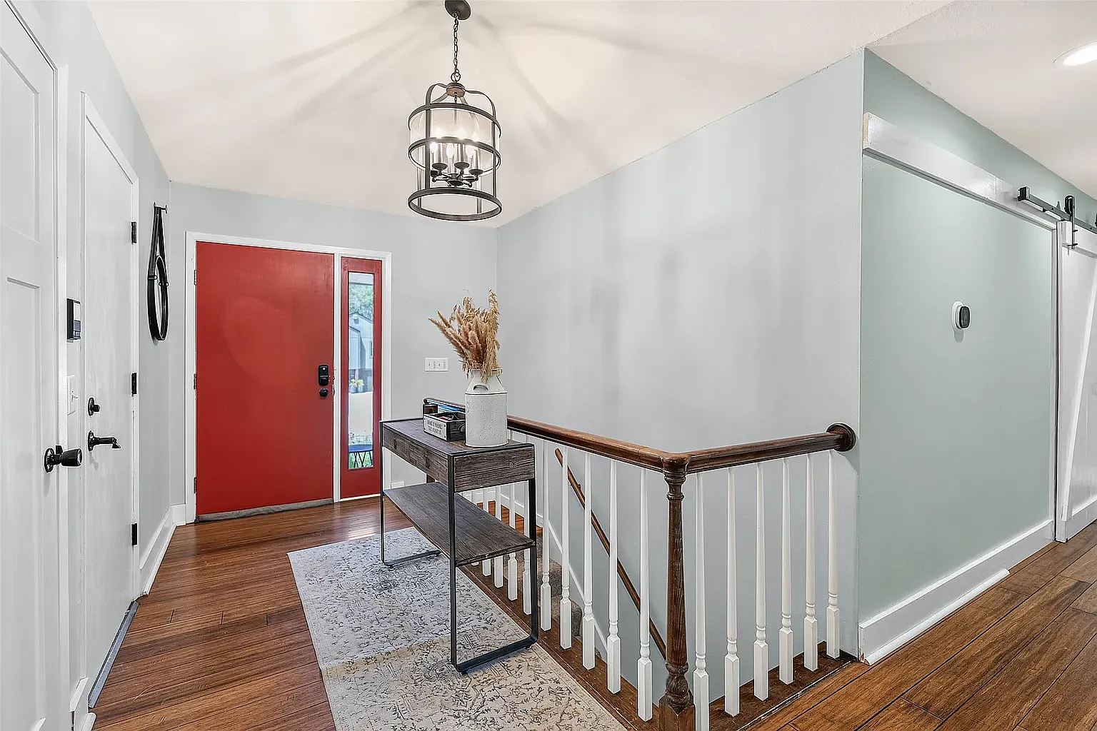 4 bed, 2.5 bath, 1486 sqft, $2,600 — Photo 2