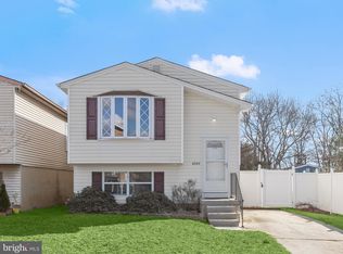 6337 Harris Heights Ave, Glen Burnie, MD 21061