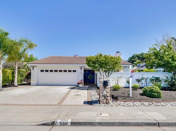556 Seahorse Ln, Redwood City, CA 94065