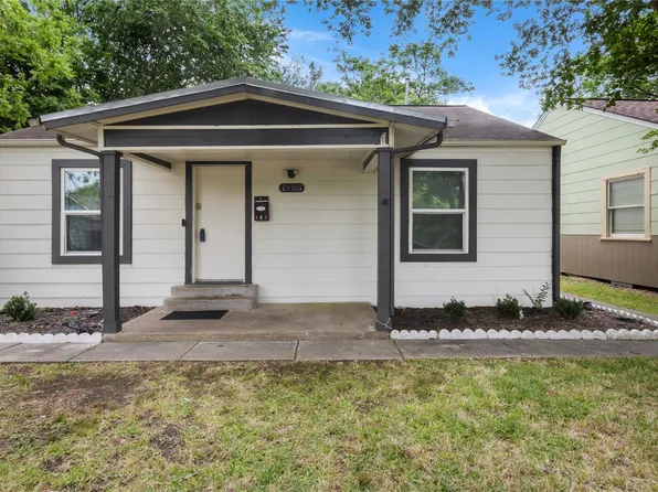 1903 Oleander Dr, La Marque, TX 77568
