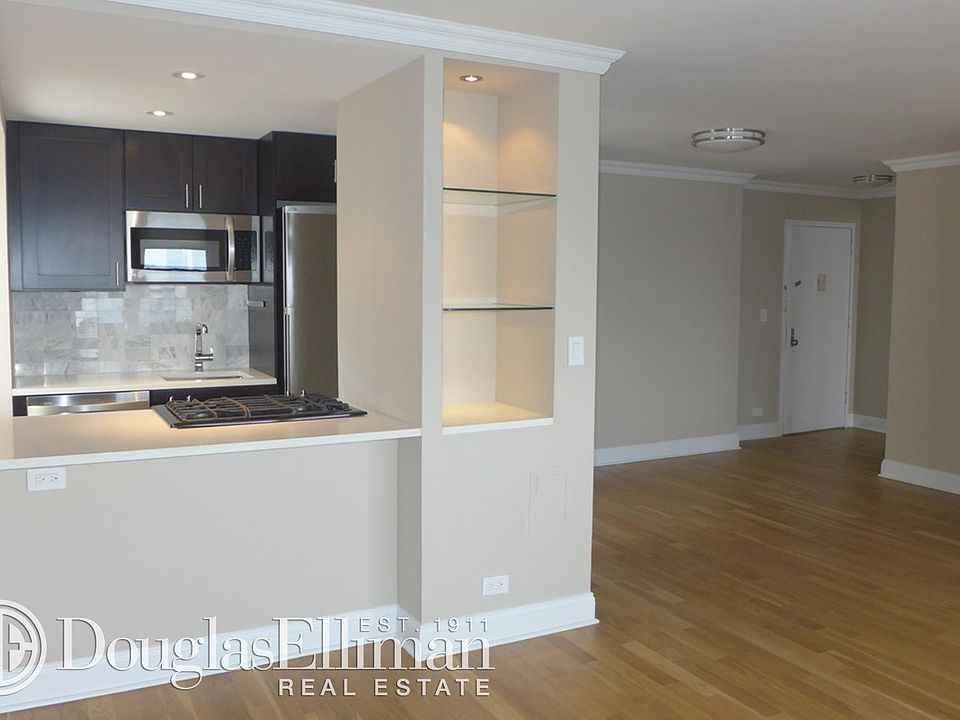 1st image of 80 N Moore St APT 32G