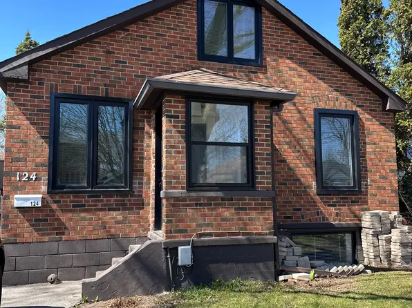 124 Sandown Ave, Toronto, ON M1N 3W7