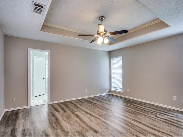 824 Simon Dr — Photo 11