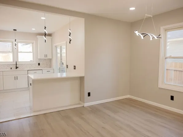 342 Center St, Phillipsburg Town, NJ 08865