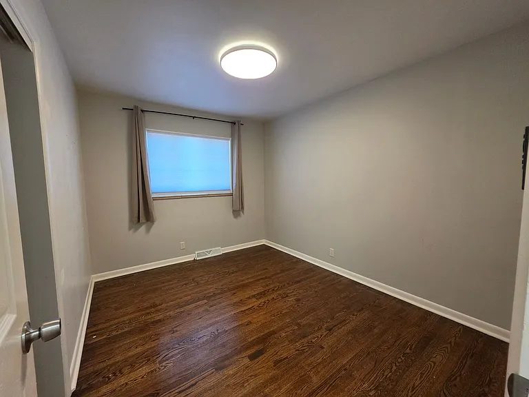 245 Garnet St — Photo 15