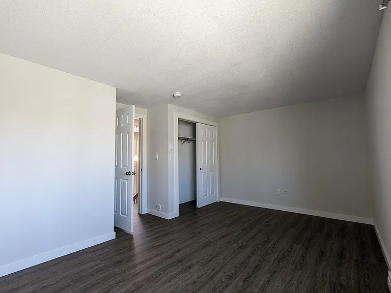 562 S Willard St — Photo 21