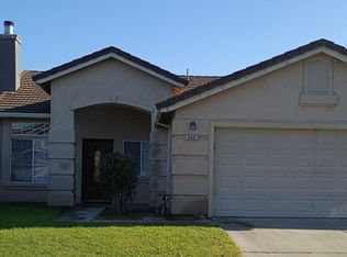 940 Allacante Dr, Ceres, CA 95307