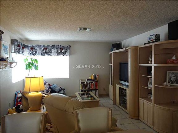 2nd image of 405 Clifton Heights Dr