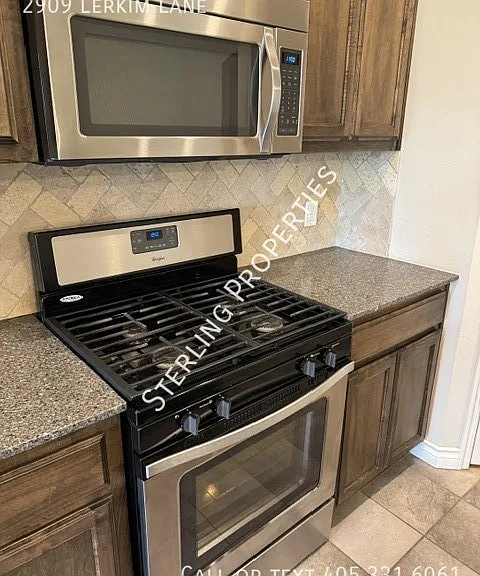 2909 Lerkim Ln — Photo 12