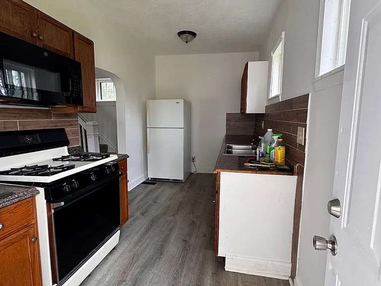 503 Hamilton Ave — Photo 5
