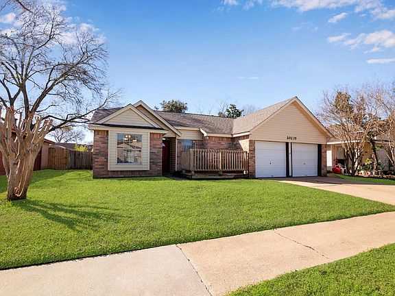 2nd image of 20235 Apache Gardens Ln