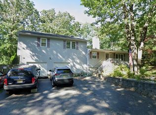 14 Poplar St, Jackson, NJ 08527