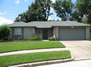 2902 Norwich St, Pearland, TX 77584