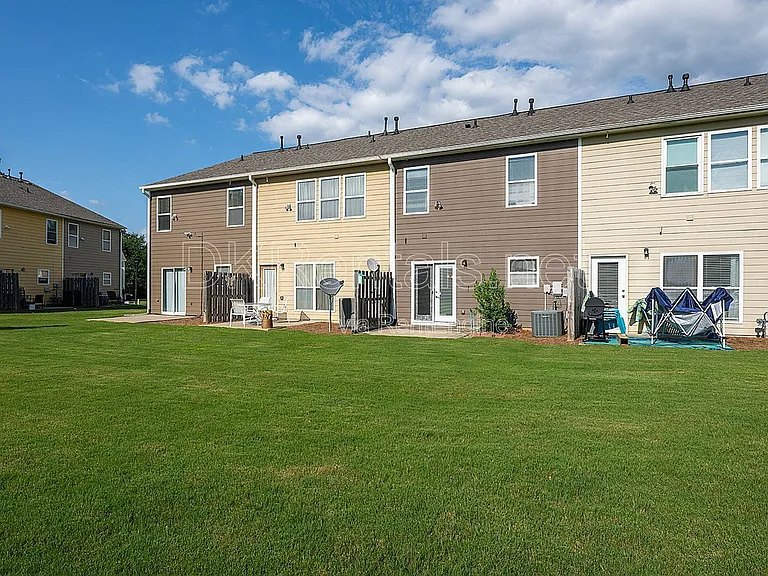 1959 Lakeshore Overlook Cir NW — Photo 22