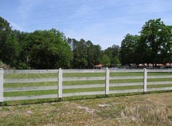 2nd image of 5041 SW County Road 100a