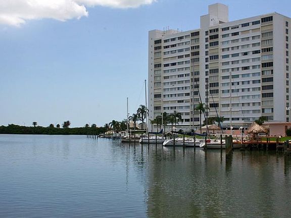 2nd image of 31 Island Way APT 1009