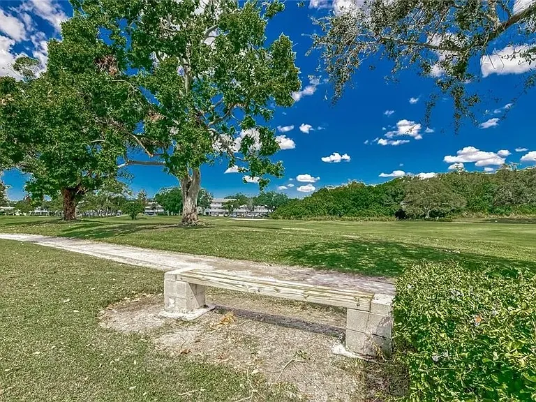 The golf course in the back of the building.