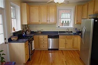 4th image of 5738 Degiverville Ave