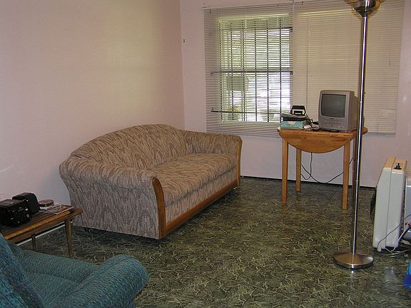Den/Family Room off Kitchen!