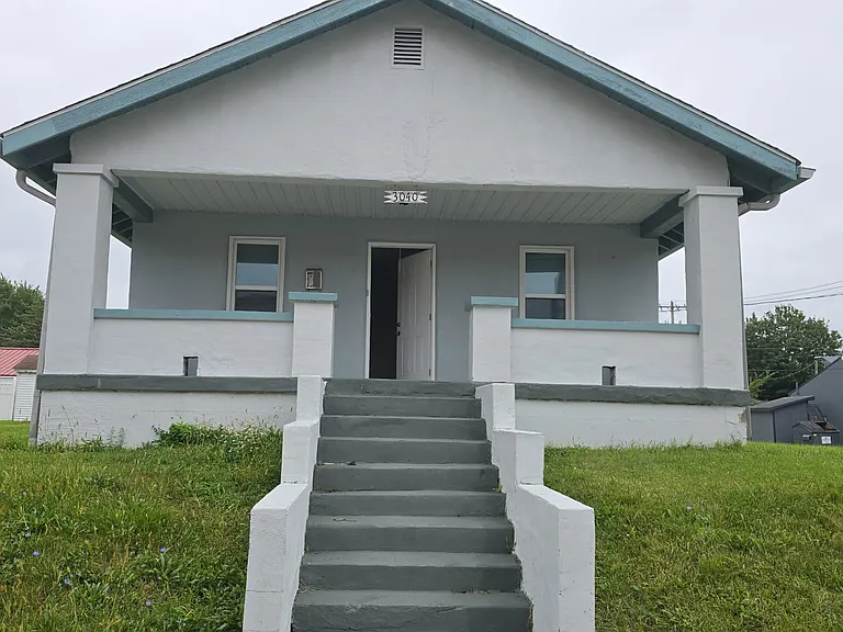 3040 Main St — Photo 1