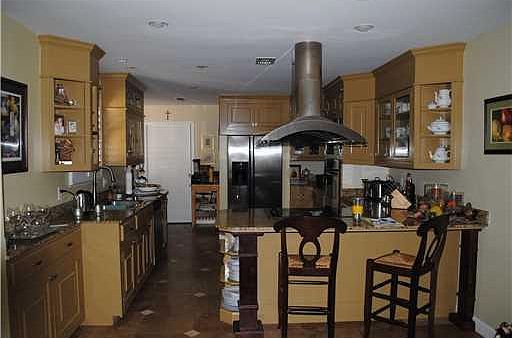 5th image of 6304 Hermosa Dr