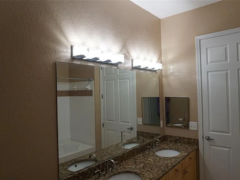 719 Terrace Ridge Cir #719 — Photo 15